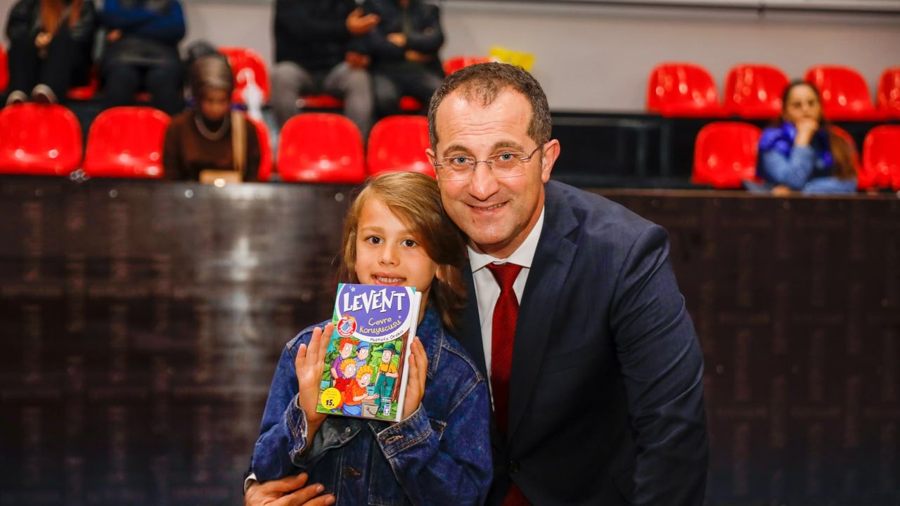 Başkan Ekim’den Akçaabat Belediyesi Spor Kulübü sporcularına Cumhuriyet Bayramı ziyareti